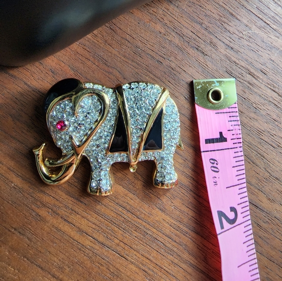 Stunning signed D'Orlan elephant brooch - Picture 5 of 6